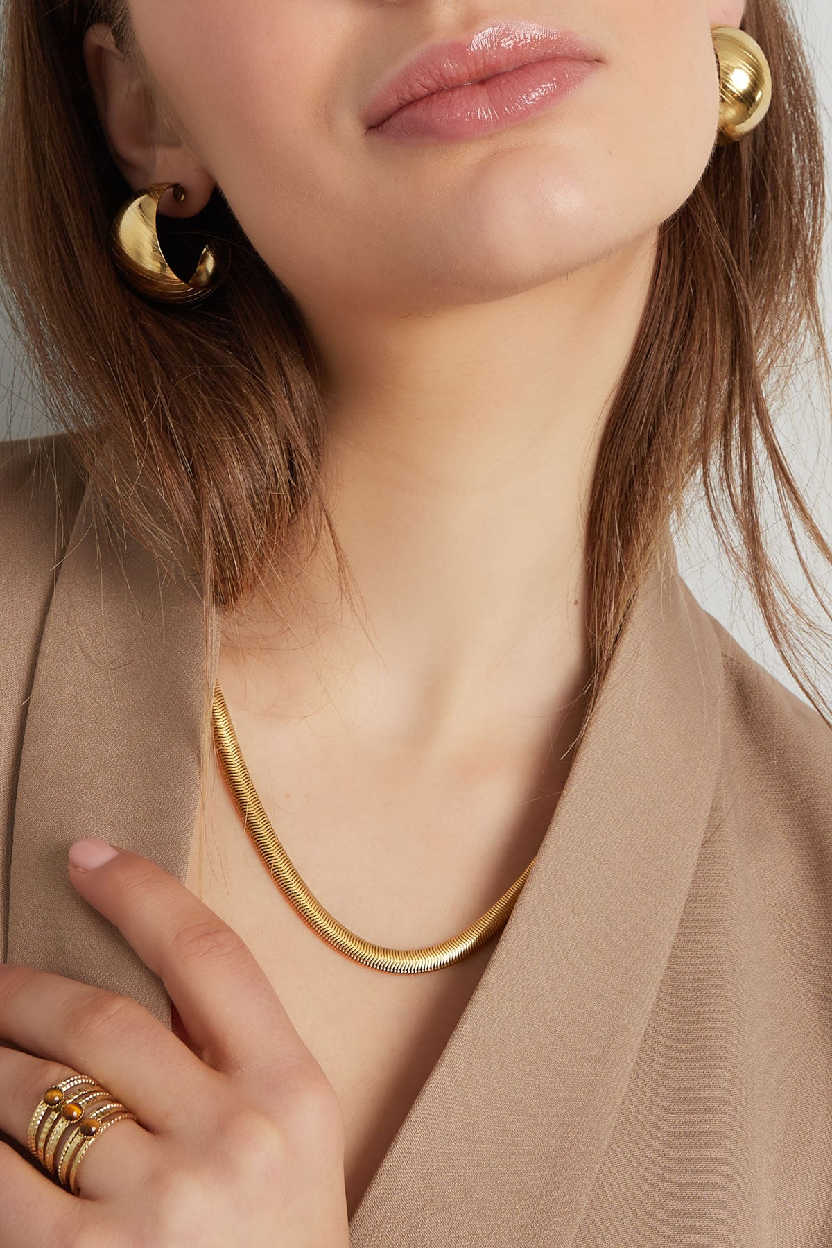 FLAT NECKLACE